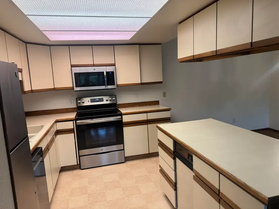 15 FAREWELL AVENUE, Fairbanks, AK 99701 - #3