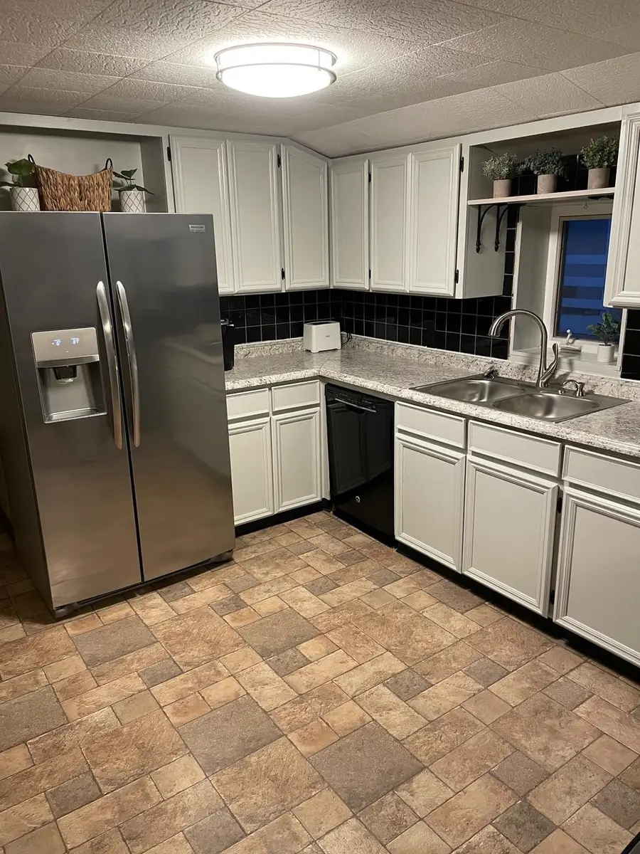 401 LATHROP STREET, Fairbanks, AK 99701 - #3