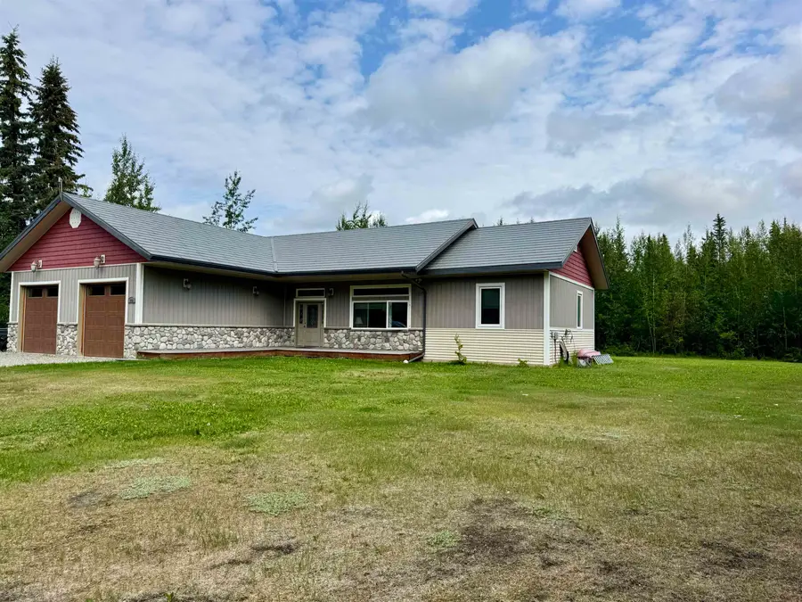 3256 KRIS KRINGLE DRIVE, North Pole, AK 99705 - #3