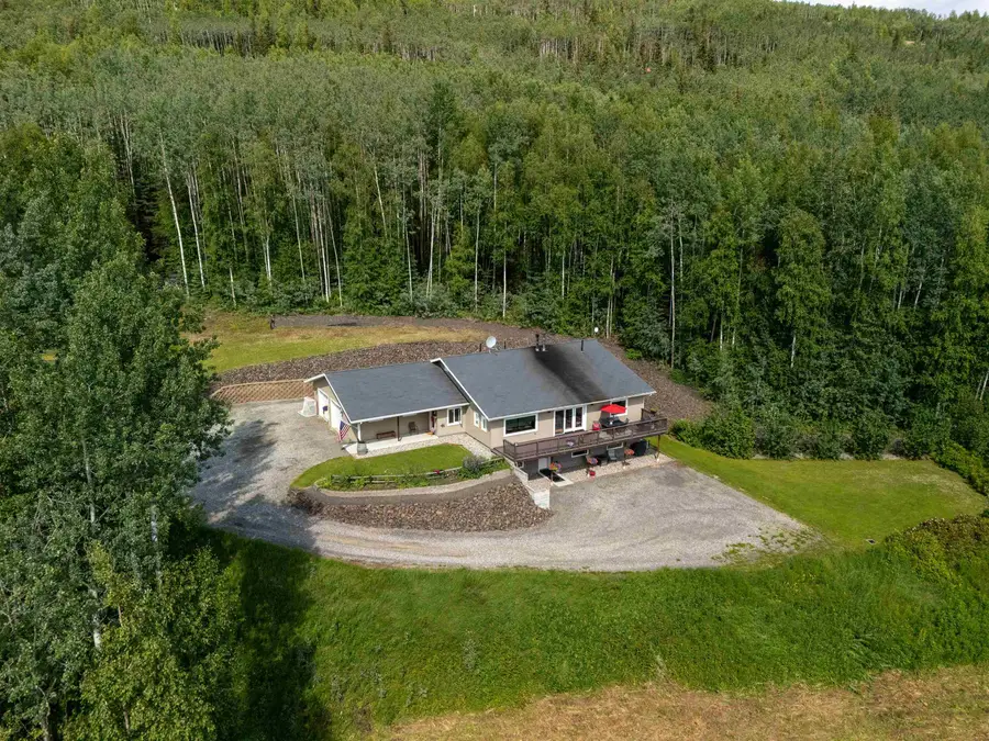 4992 VANCOUVER ROAD, Fairbanks, AK 99709 - #2
