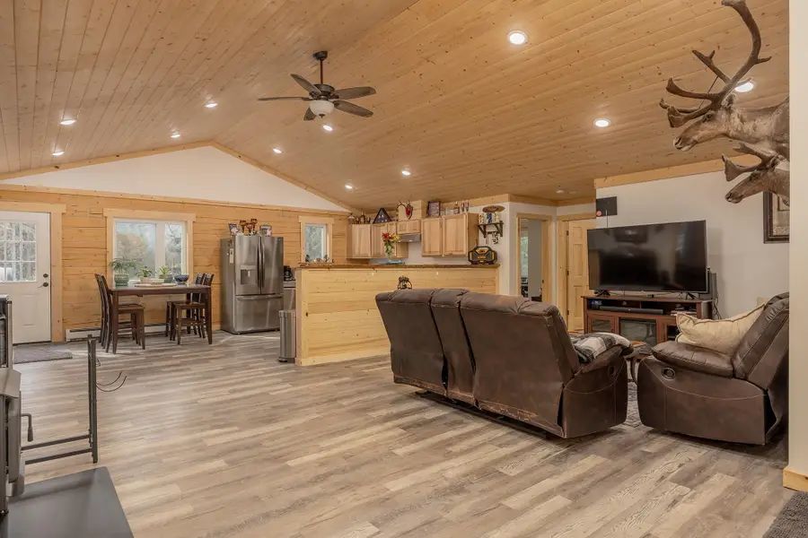 3727 HORUS CT, North Pole, AK 99705 - #3