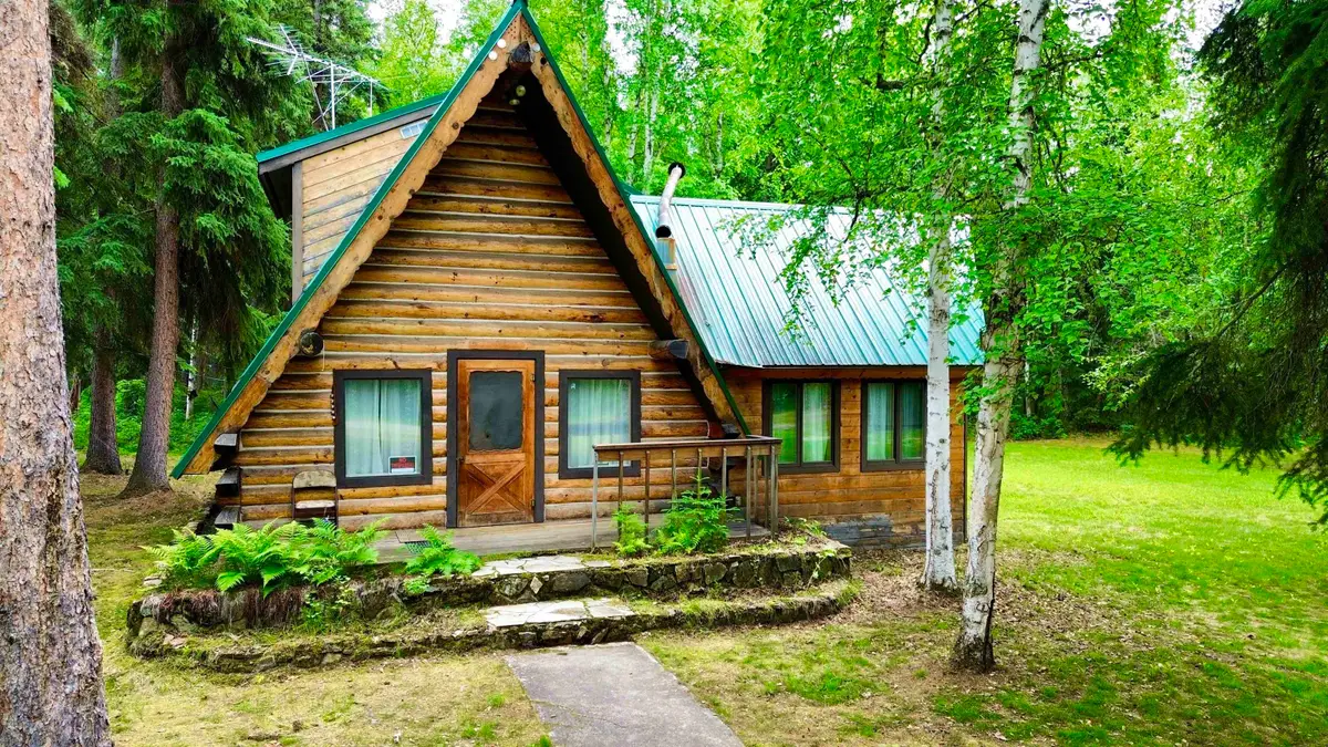 2551 LEE LANE, North Pole, AK 99705 - #1