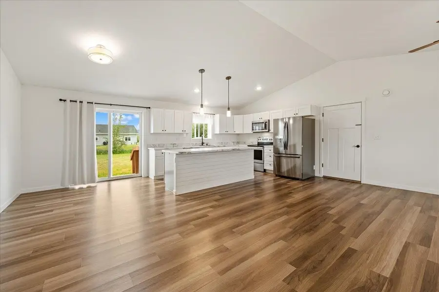 615 W 4TH AVENUE, North Pole, AK 99705 - #2