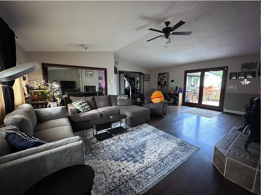 213 BENTLEY DRIVE, Fairbanks, AK 99701 - #3