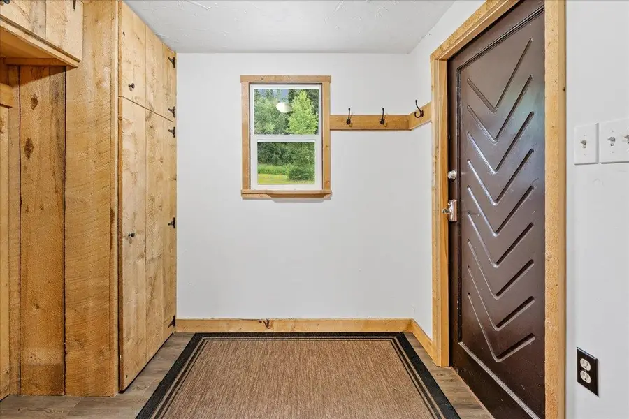 687 TONSINA DRIVE, Fairbanks, AK 99712 - #3