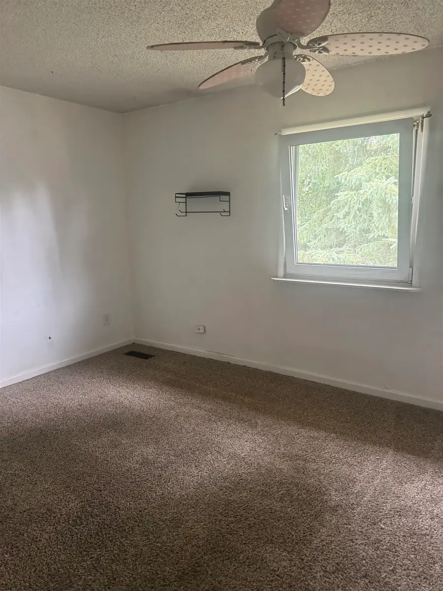 123 BONNIE AVENUE, Fairbanks, AK 99701 - #3