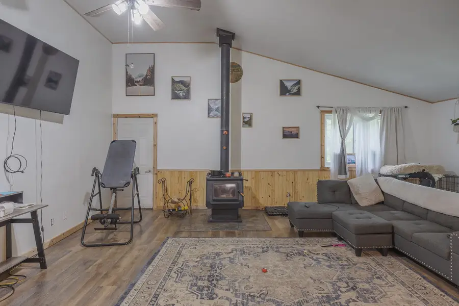 470 STERNWHEELER DRIVE, North Pole, AK 99705 - #3