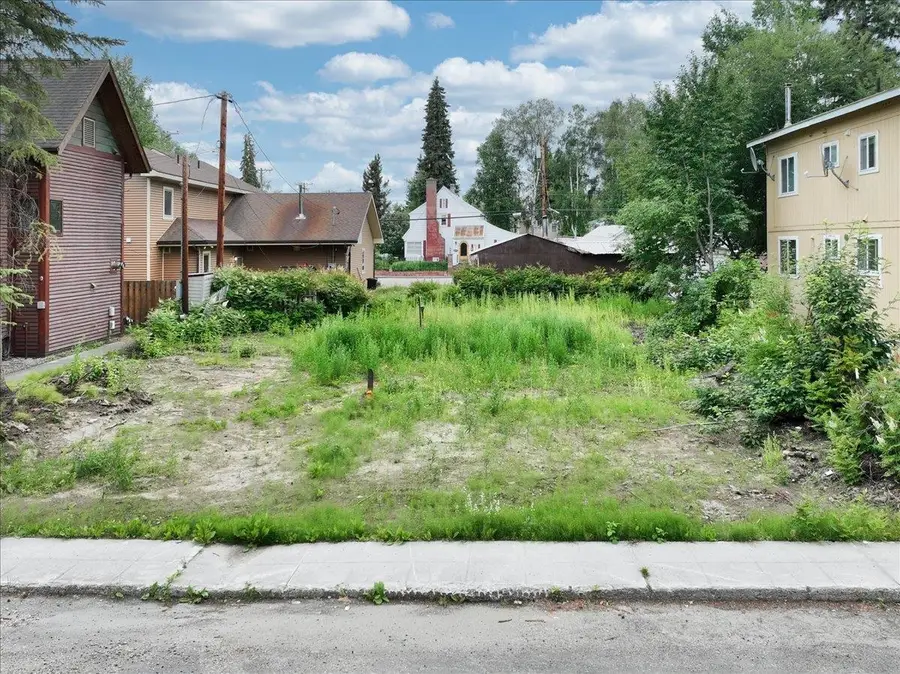 909 FIFTH AVENUE, Fairbanks, AK 99701 - #2