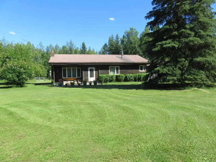 846 LINCOLNWOOD DRIVE, North Pole, AK 99705 - #2