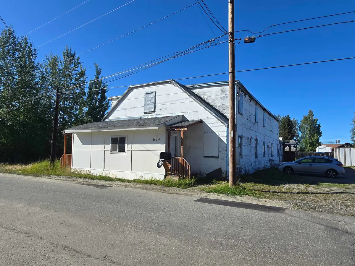654 22ND AVENUE, Fairbanks, AK 99701 - #1