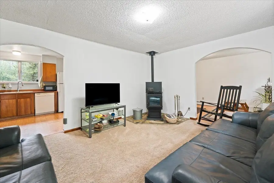 3385 VENUS DRIVE, North Pole, AK 99705 - #2