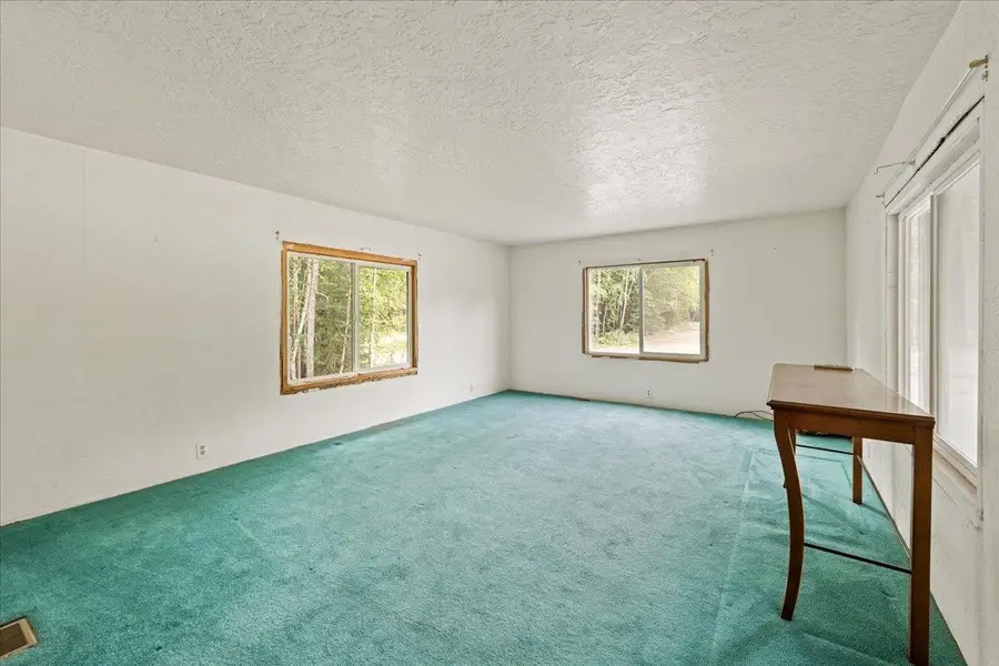 3375 VENUS DRIVE, North Pole, AK 99705 - #3