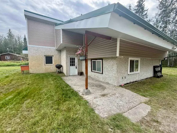 855 MEMORY AVENUE, North Pole, AK 99705