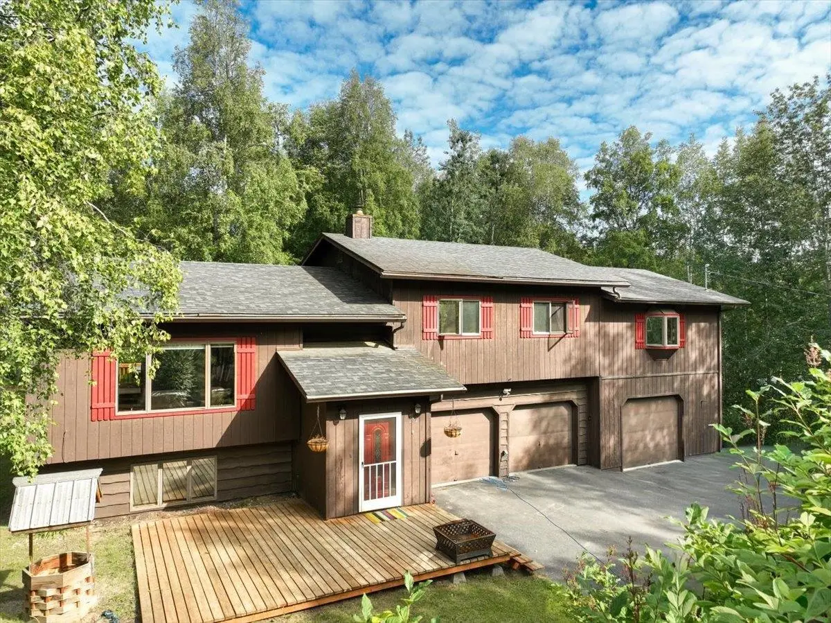 212 SUNNY HILLS DRIVE, Fairbanks, AK 99712 - #1