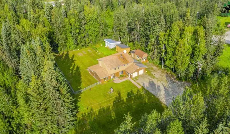 935 STOL DRIVE, North Pole, AK 99705 - #3