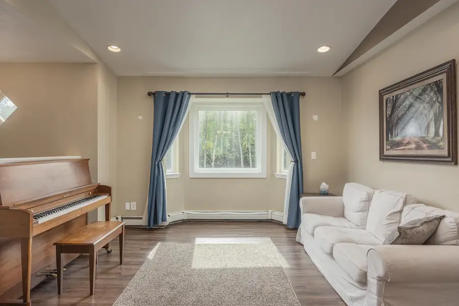 1839 JESSICA LOOP, North Pole, AK 99705 - #3