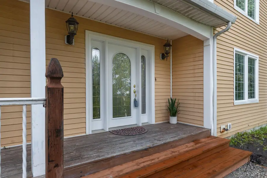 621 DERBYSHIRE DRIVE, Fairbanks, AK 99709 - #3
