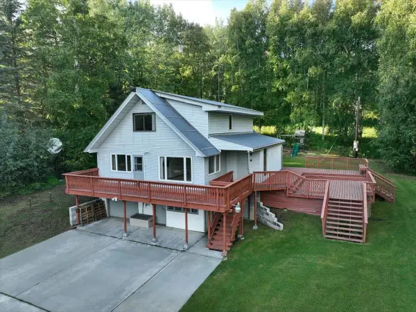 424 MCKINLEY VIEW DRIVE, Fairbanks, AK 99712