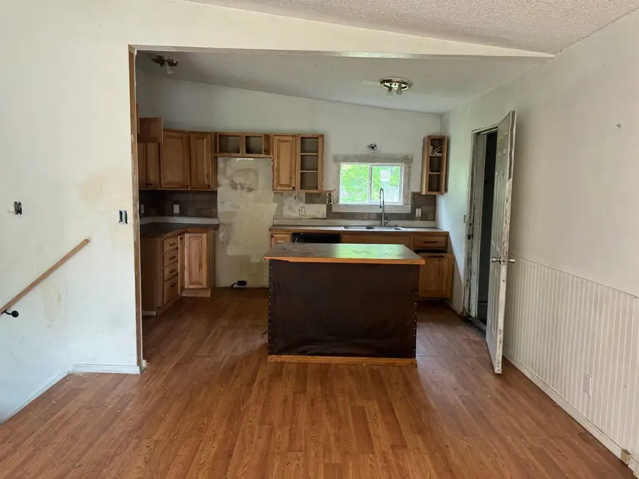 1806 CENTRAL AVENUE, Fairbanks, AK 99709 - #2