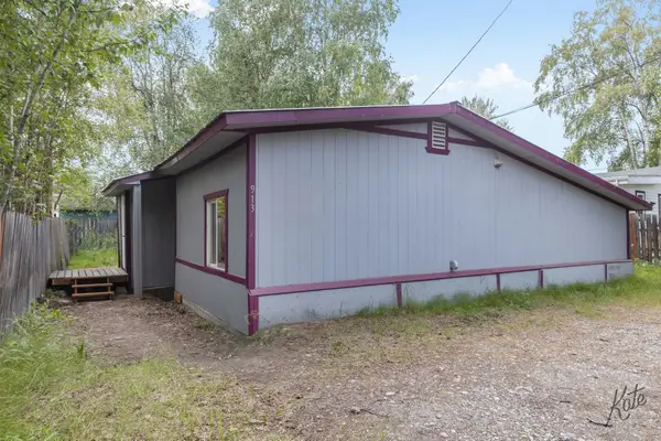 913 22ND AVENUE, Fairbanks, AK 99701
