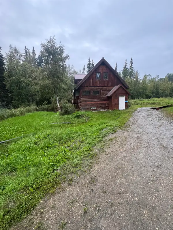 1323 POLAR DRIVE, Fairbanks, AK 99712