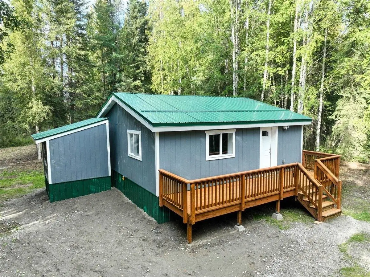 2004 MARQUISE COURT, Badger, AK 99709 - #1