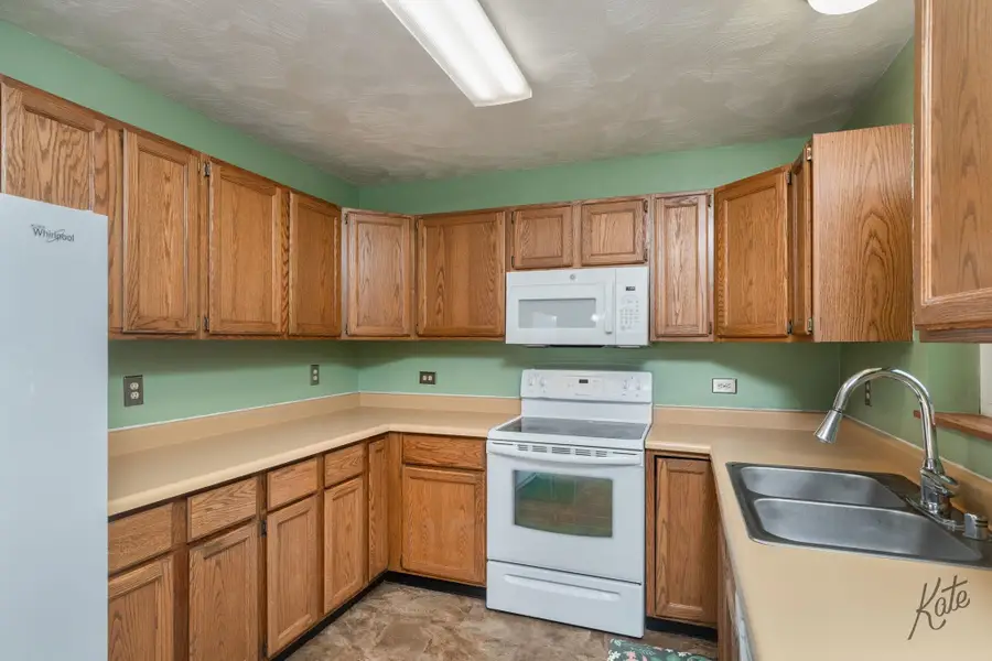 4351 YORK AVENUE, Fairbanks, AK 99709 - #2