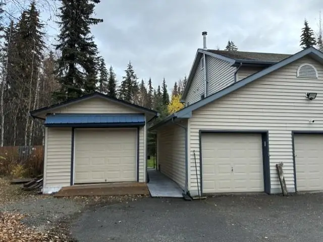 2904 DOUGHCHEE AVENUE, North Pole, AK 99705 - #3