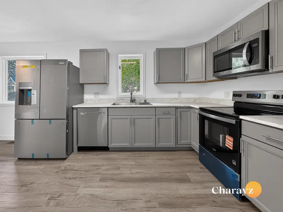 1207 WARREN STREET, Fairbanks, AK 99701 - #3