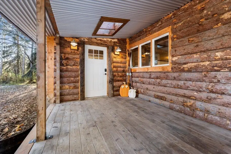 1885 LONG CIRCLE, North Pole, AK 99705 - #2