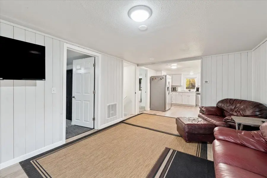 2019 HILTON AVENUE, Fairbanks, AK 99701 - #3