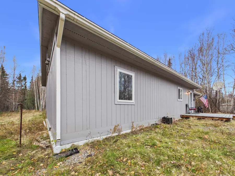 1155 CHOCTAW ROAD, North Pole, AK 99705 - #3