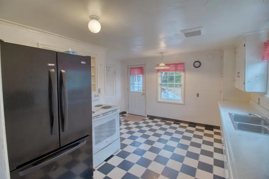 202 SLATER STREET, Fairbanks, AK 99701 - #3