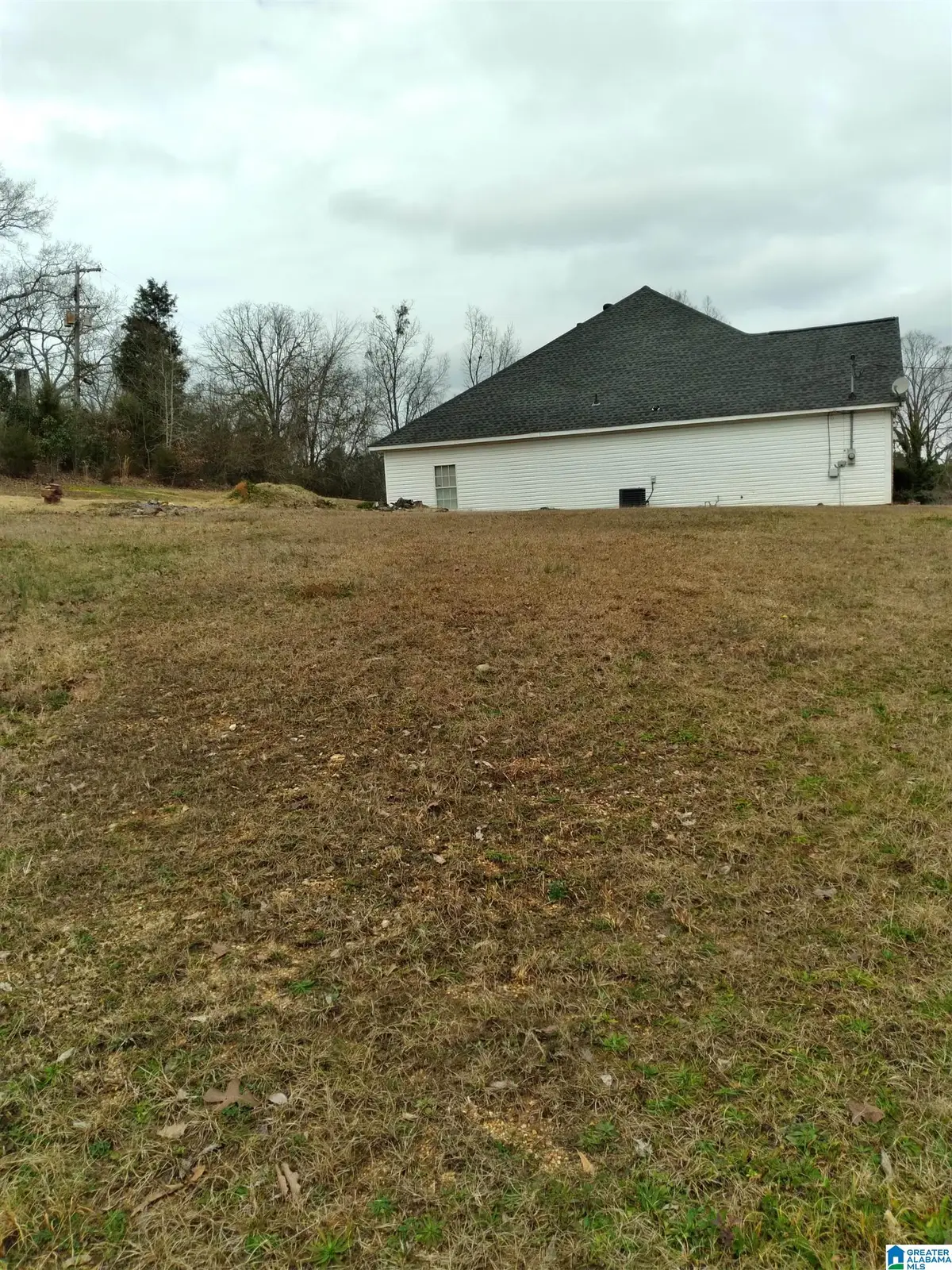 300 RIDGE AVENUE, Bessemer, AL 35020 - Image #1