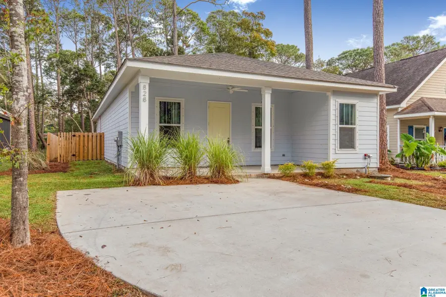 828 E 22ND AVENUE E, Gulf Shores, AL 36542 - Image #2