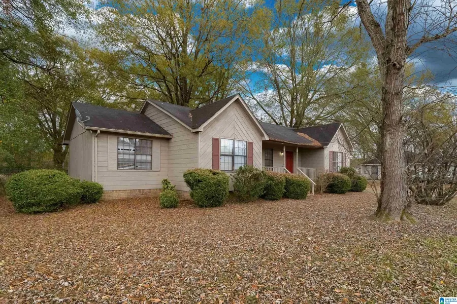 126 WILLOWBROOK DRIVE, Bessemer, AL 35022 - Image #2