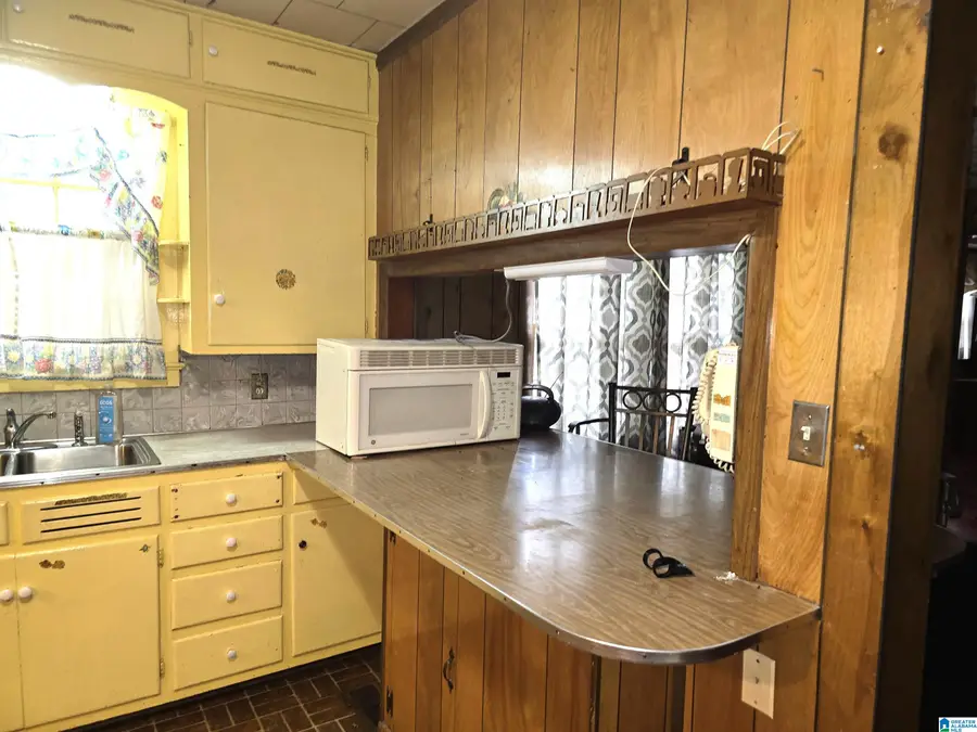 809 CATHERINE STREET, Birmingham, AL 35215 - Image #2