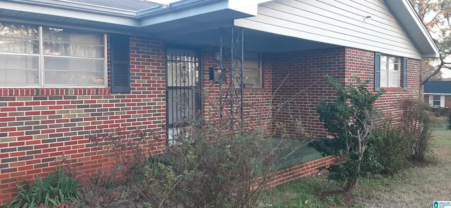 801 CRESTLINE AVENUE, Sylacauga, AL 35150 - Image #3