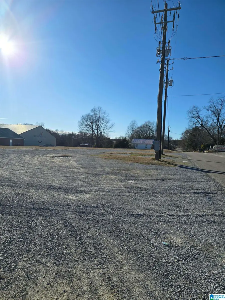 707 16TH AVENUE, Clanton, AL 35045 - Image #2