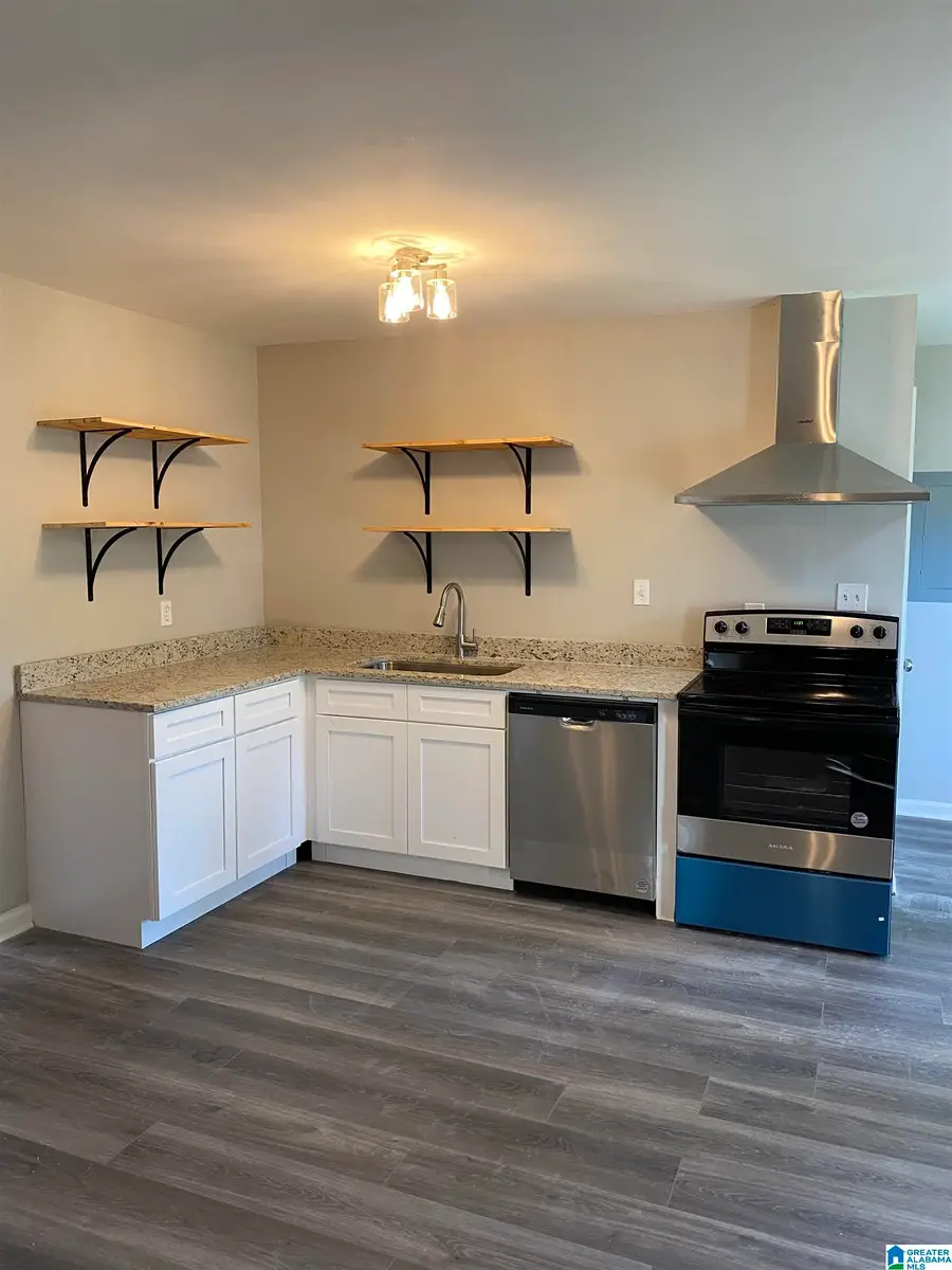 200 BOXWOOD CIRCLE, Birmingham, AL 35215 - Image #2