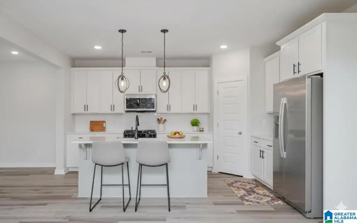 1012 UNALI TOWNES LOOP E, Leeds, AL 35094 - Image #1