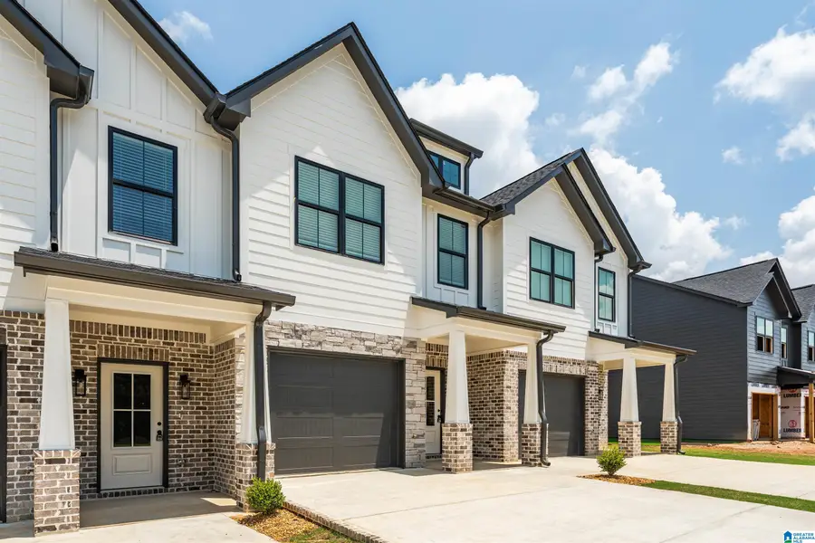 22131 VILLAGE PARKWAY, Helena, AL 35080 - Image #3