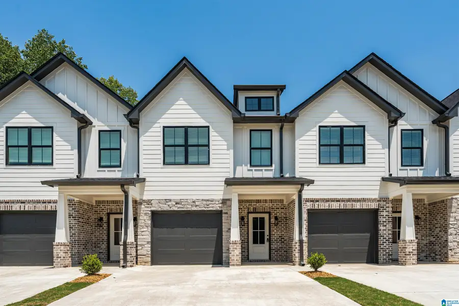 22135 VILLAGE PARKWAY, Helena, AL 35080 - Image #2