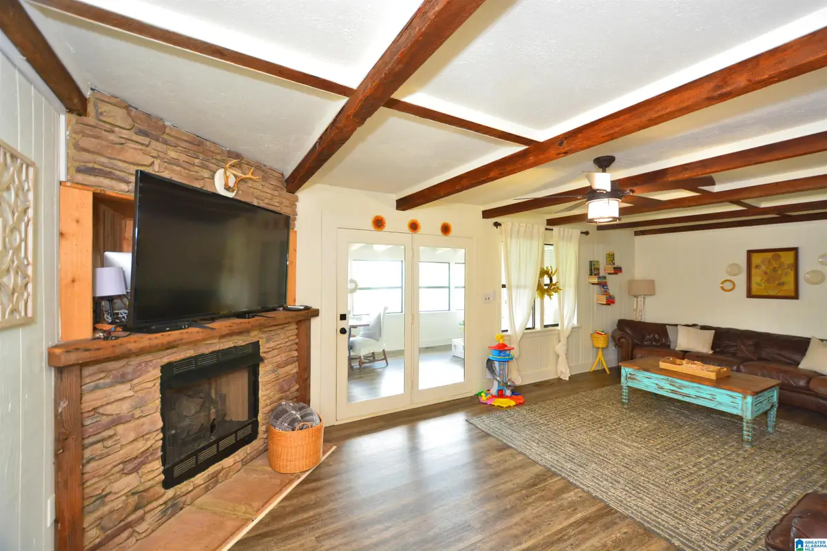 657 COUNTY ROAD 188, Clanton, AL 35046 - Image #1