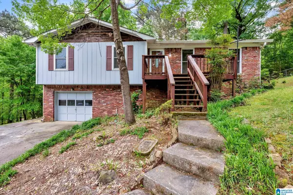 501 HILLSBORO ROAD, Hueytown, AL 35023