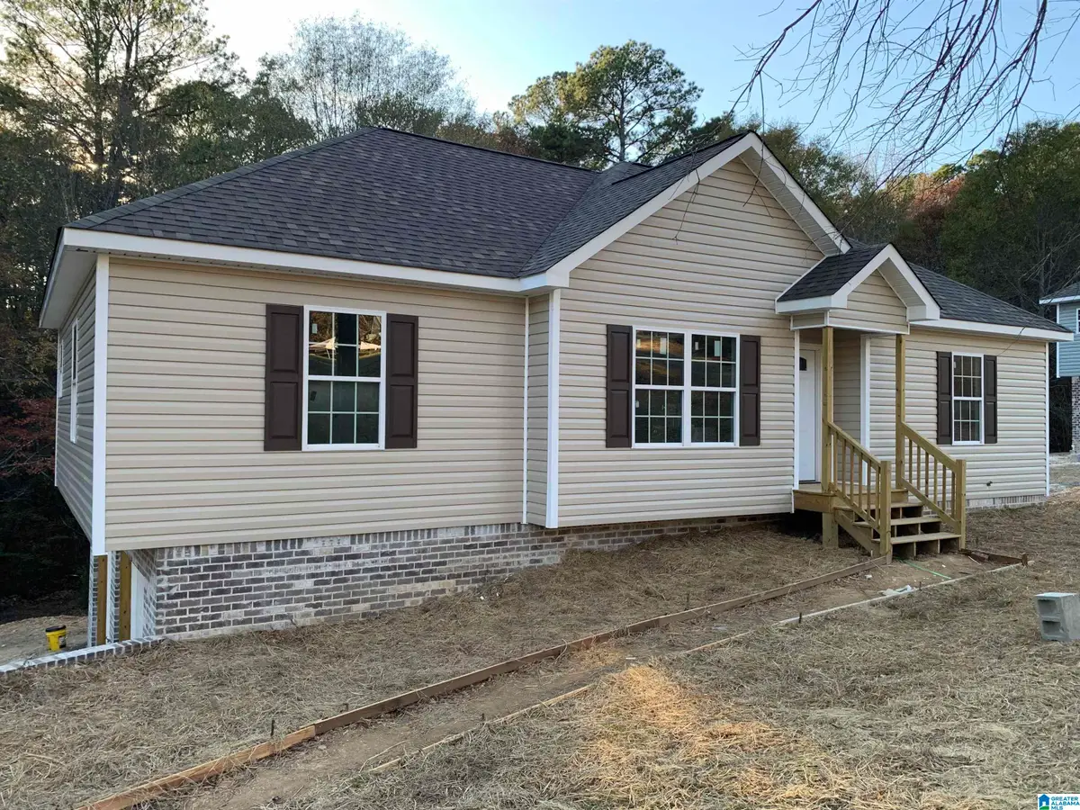 801 LAKESHORE CIRCLE, Warrior, AL 35180 - Image #1