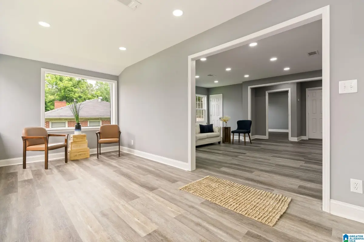 221 SHORT 24TH AVENUE E, Tuscaloosa, AL 35404 - Image #1