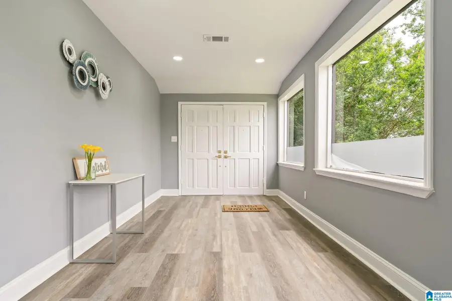 221 SHORT 24TH AVENUE E, Tuscaloosa, AL 35404 - Image #2