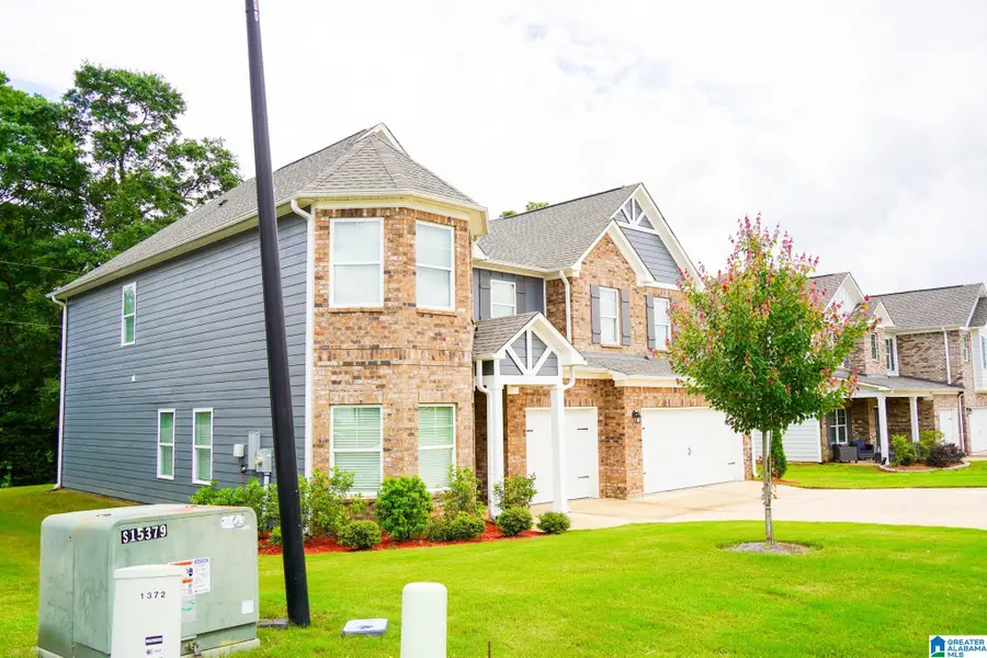 1368 N WYNLAKE DRIVE, Alabaster, AL 35007 - #3