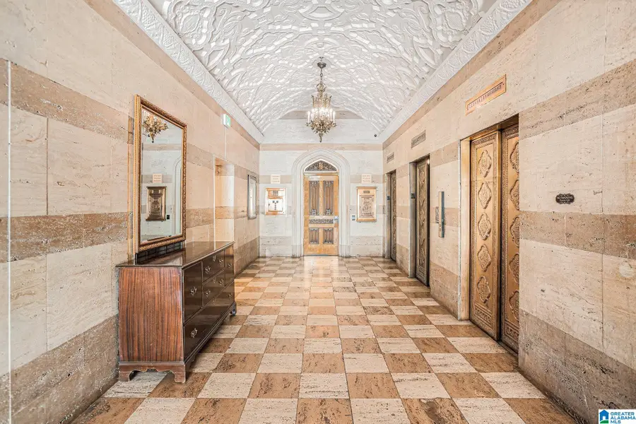 2008 3RD AVENUE N, Birmingham, AL 35203 - Image #2